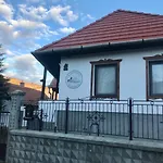 Apartment Korkostolo Vendeghazak