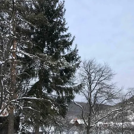 Korkostolo Vendeghazak *